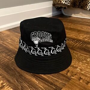 black crooks and castles bucket hat
